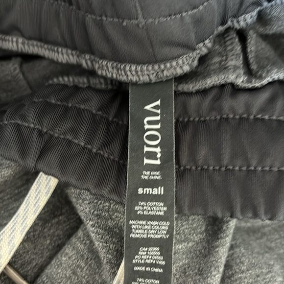 Vuori size small sweatpants - Picture 3 of 3